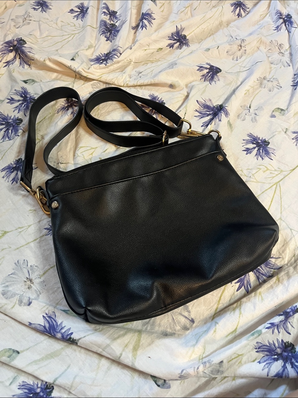 Thirty-One Black Crossbody Bag - Like New!